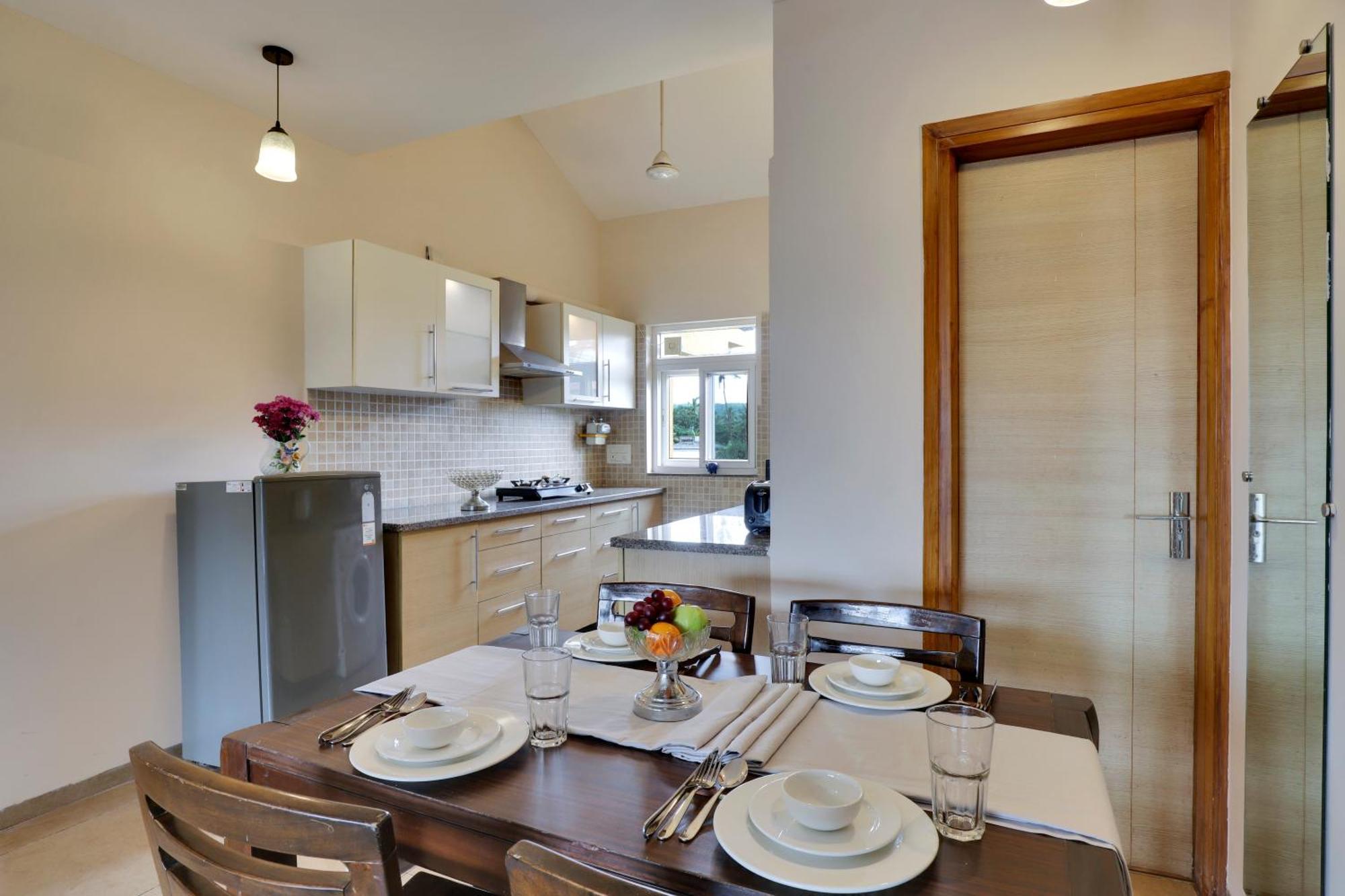 Veera Strand Park Serviced Apartments Near Calangute Ngoại thất bức ảnh